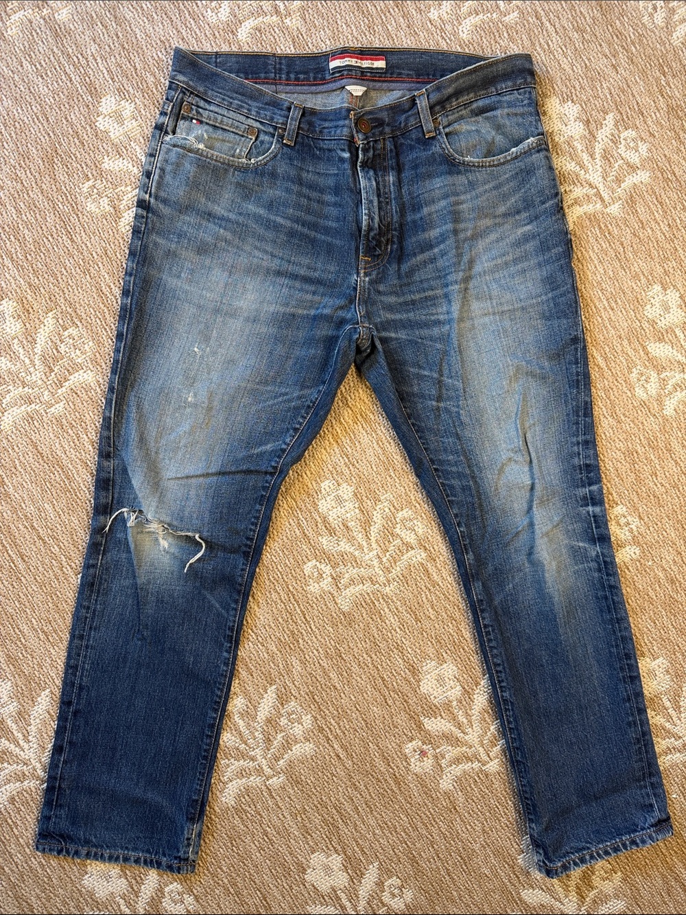 Tommy Hilfiger Men's Slim Straight Distressed Blue Jeans